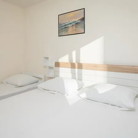 Fun In The Sun Apartment *